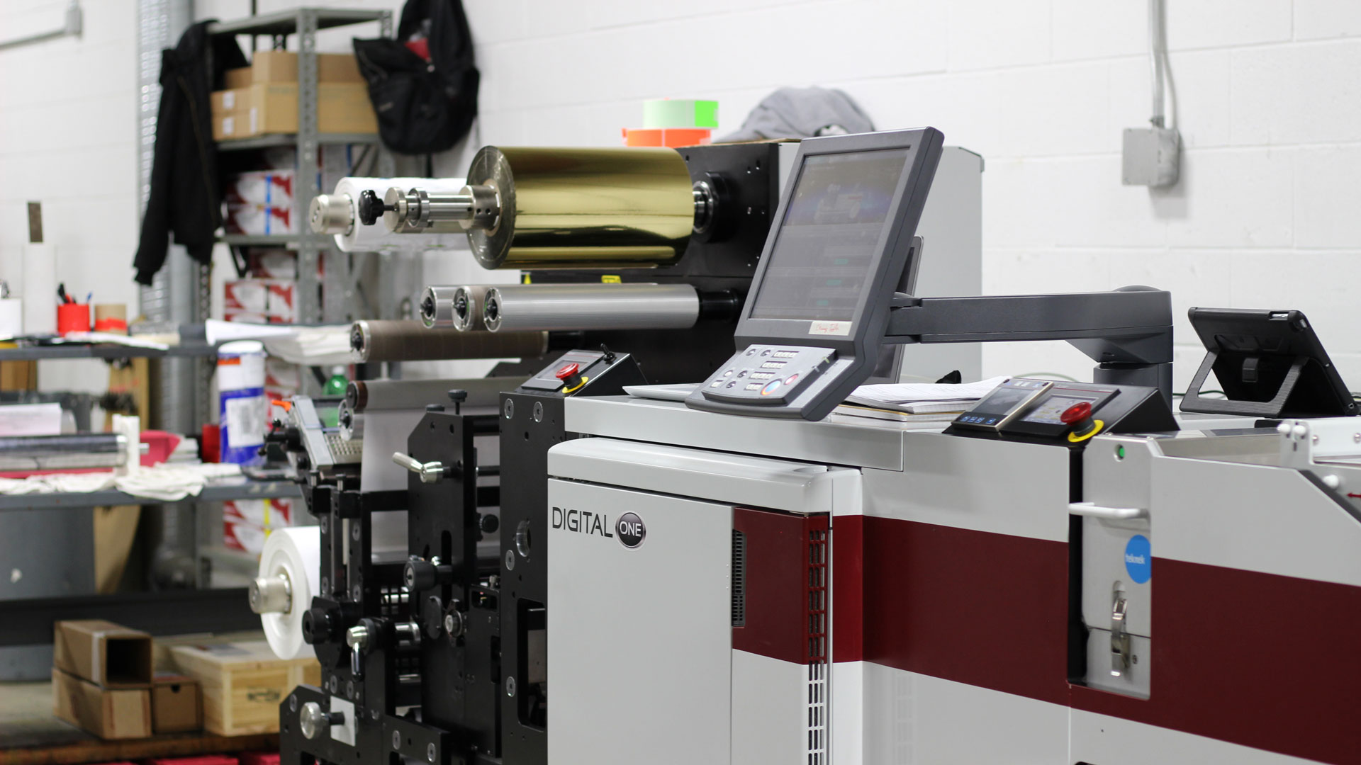digital-press-and-product-labels-using-digital-printing-press